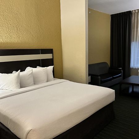 Surestay Plus Hotel By Best Western Веро Бич Экстерьер фото