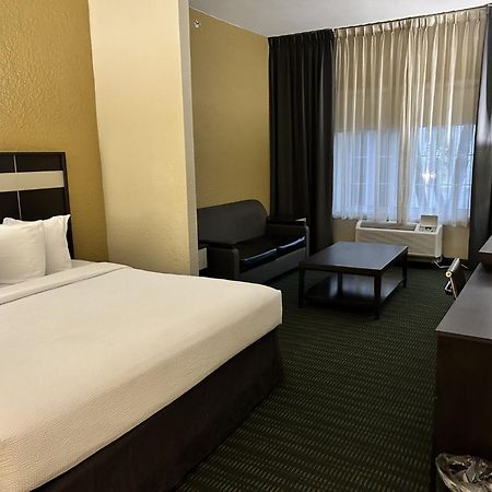 Surestay Plus Hotel By Best Western Веро Бич Экстерьер фото