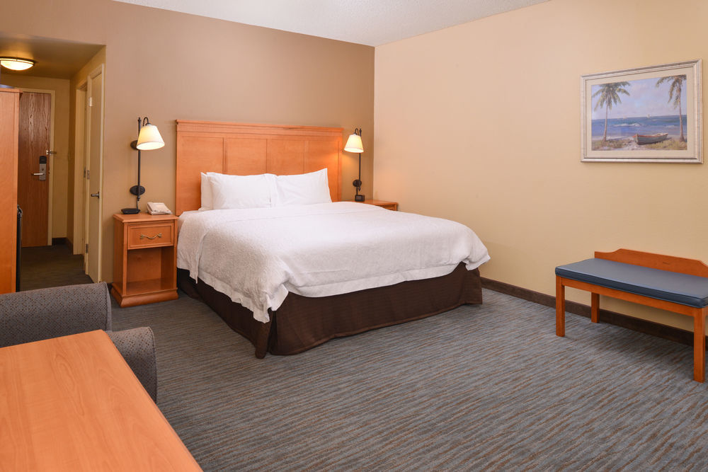 Surestay Plus Hotel By Best Western Веро Бич Экстерьер фото